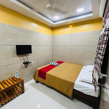 Gsr Residency Hotel Kanchipuram Exterior foto